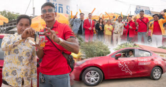 ឡូយណាស់! កំពូលកីឡាករគុនខ្មែរយកឡានស្ព័រថ្មីឲ្យដល់ផ្ទះ