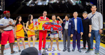 មិនធ្លាប់មានរាប់ពាន់ឆ្នាំនៃគុនខ្មែរ ពេជ្រ សម្បត្តិ ក្លាយជាកីឡាករគុនខ្មែរដំបូងគេឈ្នះឡានពី Boostrong